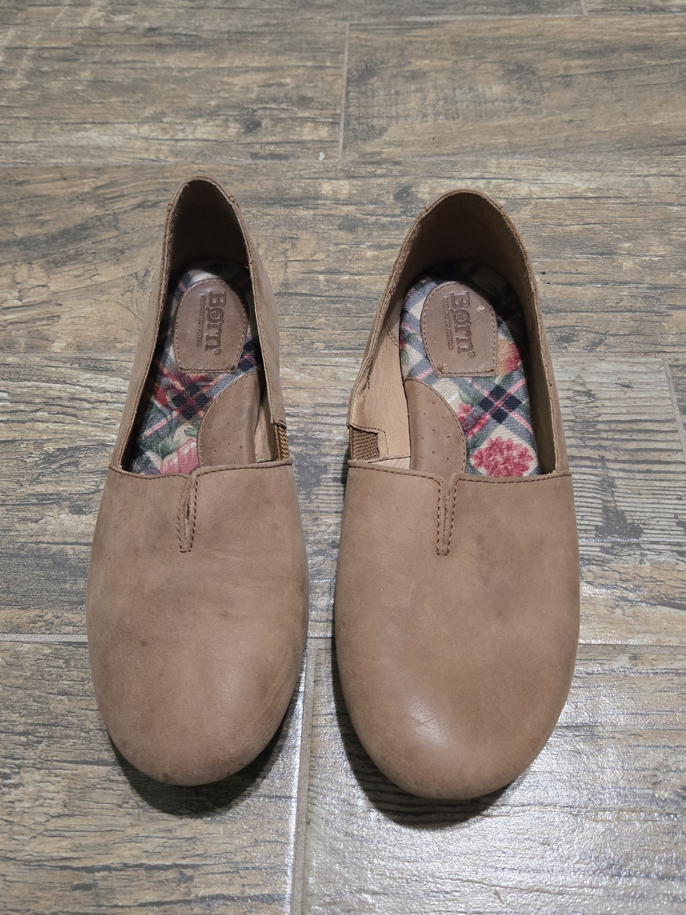 Born Women's Tan Slip-On Leather Flats